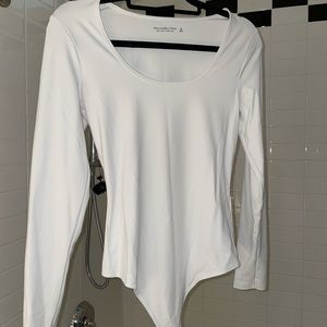 A&F Scoopneck Longsleeve Bodysuit
